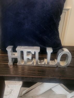 Metal 'HELLO' Decorative Word Accent - Silver